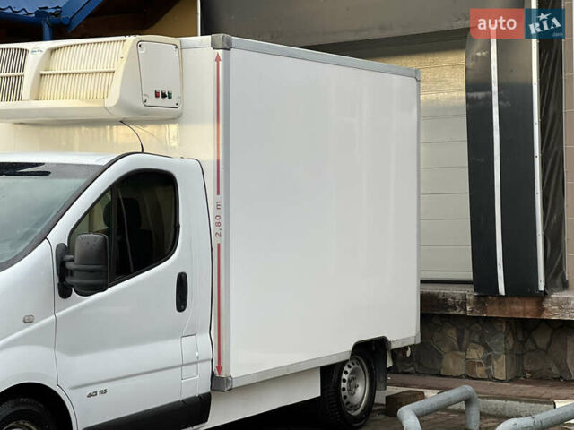 Белый Рено Трафик, объемом двигателя 2 л и пробегом 256 тыс. км за 11300 $, фото 7 на Automoto.ua