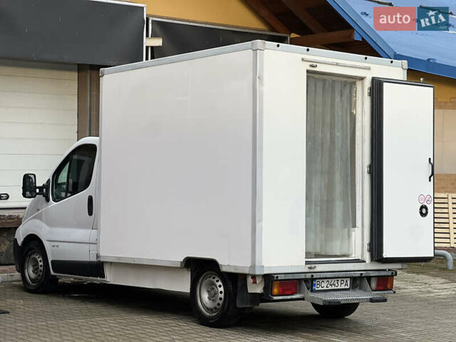 Белый Рено Трафик, объемом двигателя 2 л и пробегом 256 тыс. км за 11300 $, фото 21 на Automoto.ua
