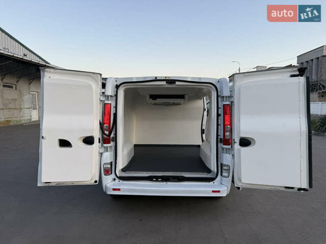Белый Рено Трафик, объемом двигателя 2 л и пробегом 232 тыс. км за 15900 $, фото 14 на Automoto.ua