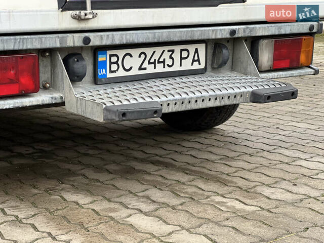 Белый Рено Трафик, объемом двигателя 2 л и пробегом 256 тыс. км за 11300 $, фото 19 на Automoto.ua