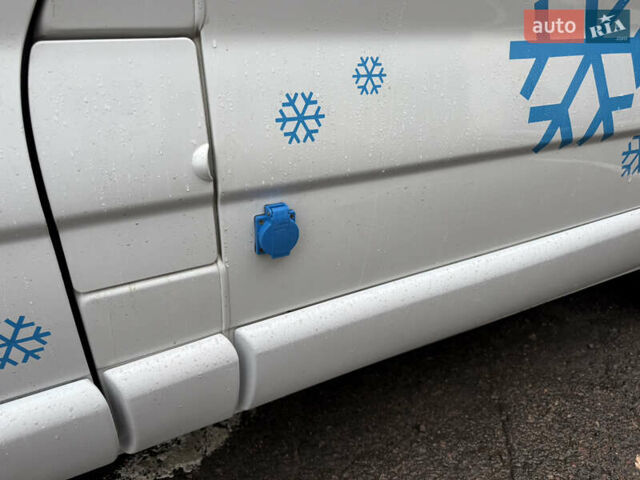 Белый Рено Трафик, объемом двигателя 2 л и пробегом 232 тыс. км за 15900 $, фото 36 на Automoto.ua