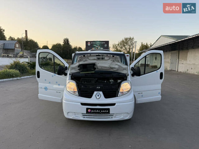 Белый Рено Трафик, объемом двигателя 2 л и пробегом 232 тыс. км за 15900 $, фото 10 на Automoto.ua