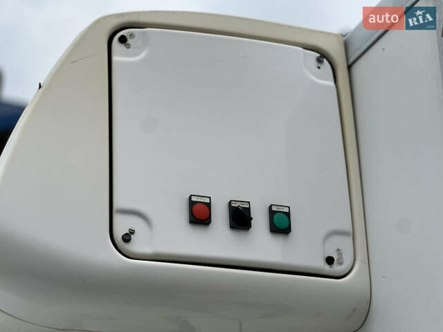 Белый Рено Трафик, объемом двигателя 2 л и пробегом 256 тыс. км за 11300 $, фото 33 на Automoto.ua