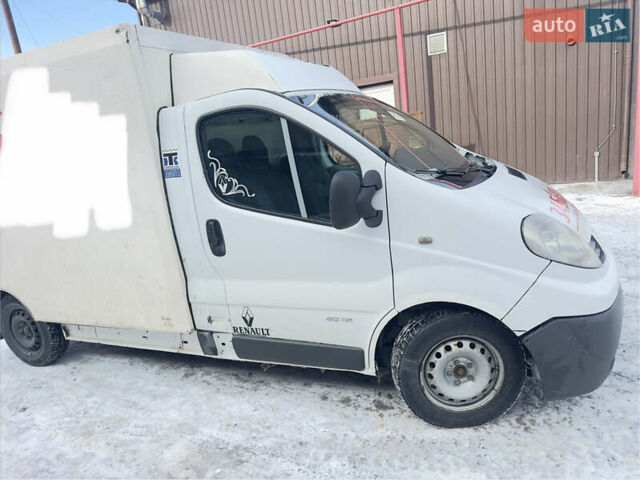 Білий Рено Трафік, об'ємом двигуна 2 л та пробігом 888 тис. км за 9965 $, фото 3 на Automoto.ua
