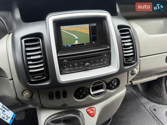 Белый Рено Трафик, объемом двигателя 2 л и пробегом 196 тыс. км за 16700 $, фото 27 на Automoto.ua