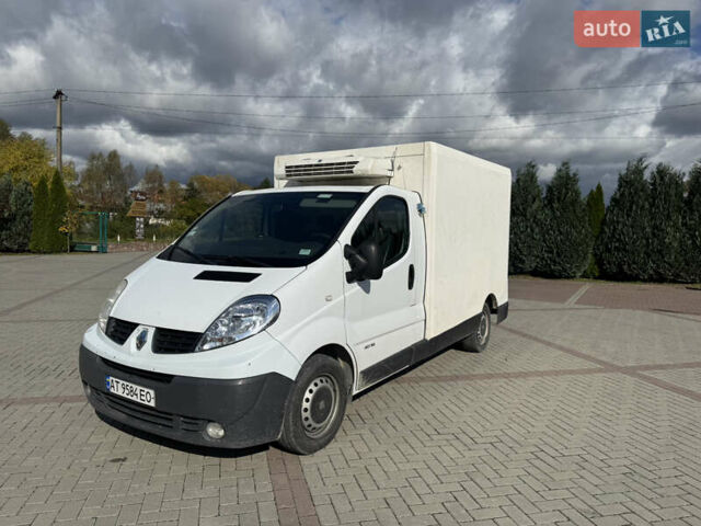 Белый Рено Трафик, объемом двигателя 2 л и пробегом 332 тыс. км за 13500 $, фото 5 на Automoto.ua