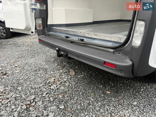 Белый Рено Трафик, объемом двигателя 2 л и пробегом 196 тыс. км за 16700 $, фото 38 на Automoto.ua