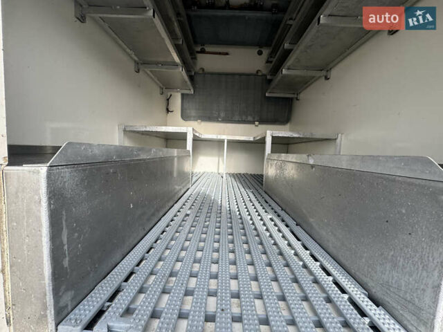 Білий Рено Трафік, об'ємом двигуна 2 л та пробігом 157 тис. км за 11000 $, фото 17 на Automoto.ua