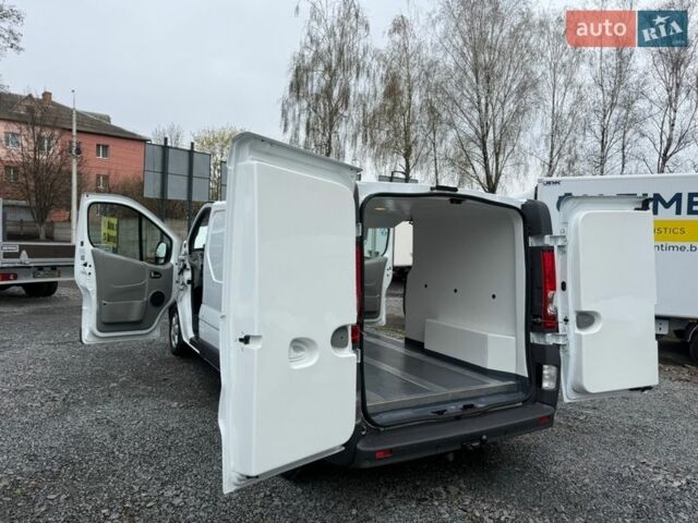 Белый Рено Трафик, объемом двигателя 2 л и пробегом 196 тыс. км за 16700 $, фото 13 на Automoto.ua