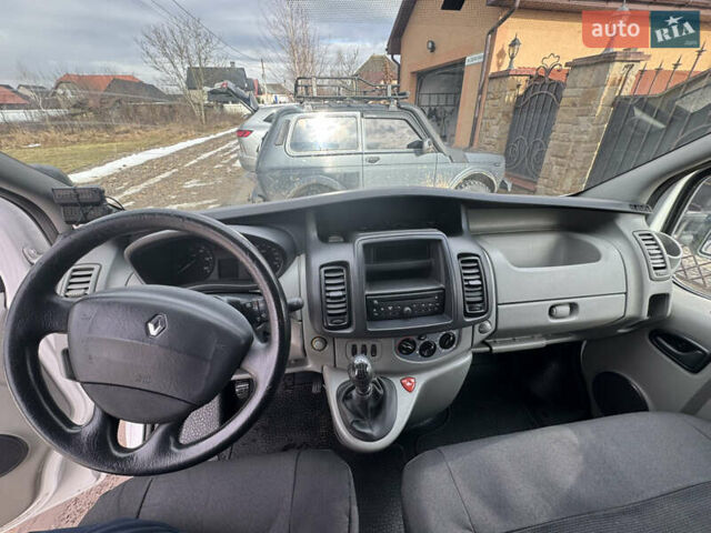 Білий Рено Трафік, об'ємом двигуна 2 л та пробігом 157 тис. км за 11000 $, фото 8 на Automoto.ua