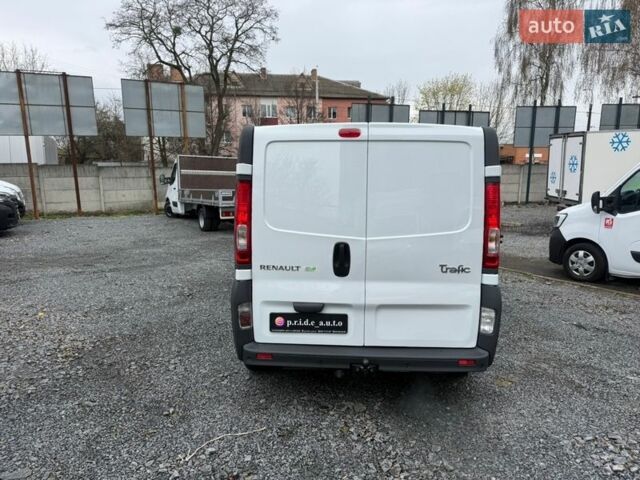 Белый Рено Трафик, объемом двигателя 2 л и пробегом 196 тыс. км за 16700 $, фото 6 на Automoto.ua