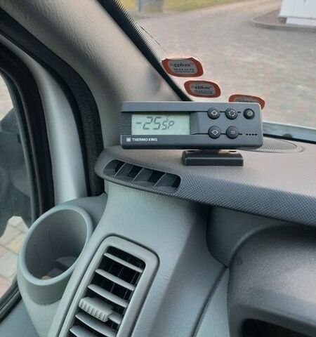 Білий Рено Трафік, об'ємом двигуна 2 л та пробігом 270 тис. км за 14500 $, фото 14 на Automoto.ua