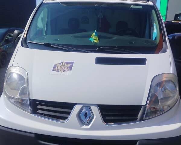 Білий Рено Трафік, об'ємом двигуна 2 л та пробігом 294 тис. км за 10900 $, фото 6 на Automoto.ua