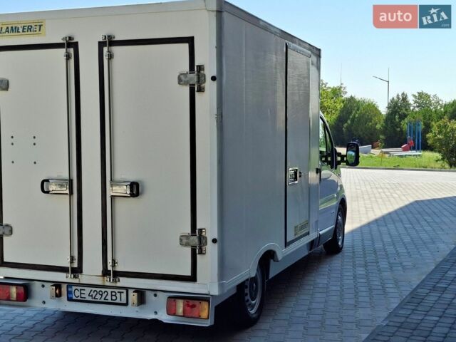 Белый Рено Трафик, объемом двигателя 2 л и пробегом 300 тыс. км за 11800 $, фото 10 на Automoto.ua