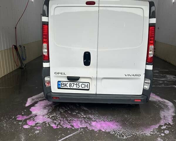 Белый Рено Трафик, объемом двигателя 2 л и пробегом 212 тыс. км за 8600 $, фото 13 на Automoto.ua