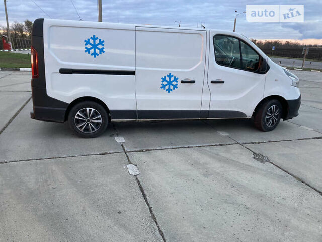 Белый Рено Трафик, объемом двигателя 1.6 л и пробегом 245 тыс. км за 14000 $, фото 3 на Automoto.ua