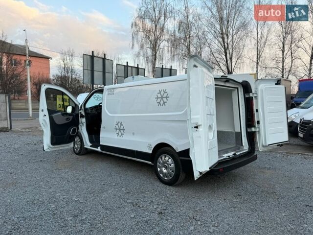 Белый Рено Трафик, объемом двигателя 1.6 л и пробегом 268 тыс. км за 16900 $, фото 13 на Automoto.ua