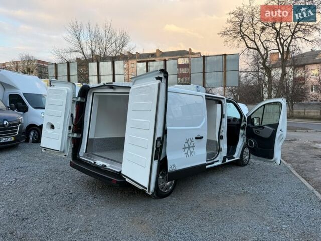 Белый Рено Трафик, объемом двигателя 1.6 л и пробегом 268 тыс. км за 16900 $, фото 15 на Automoto.ua