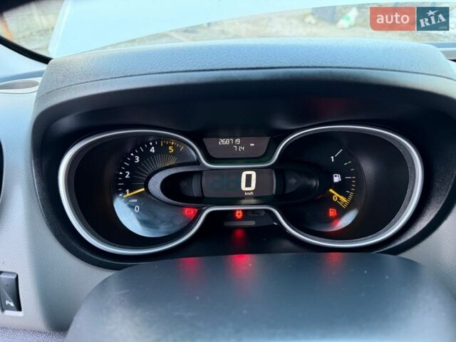 Белый Рено Трафик, объемом двигателя 1.6 л и пробегом 268 тыс. км за 16900 $, фото 25 на Automoto.ua