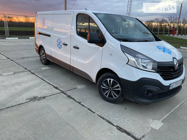 Белый Рено Трафик, объемом двигателя 1.6 л и пробегом 245 тыс. км за 14000 $, фото 2 на Automoto.ua