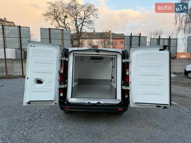 Белый Рено Трафик, объемом двигателя 1.6 л и пробегом 268 тыс. км за 16900 $, фото 14 на Automoto.ua