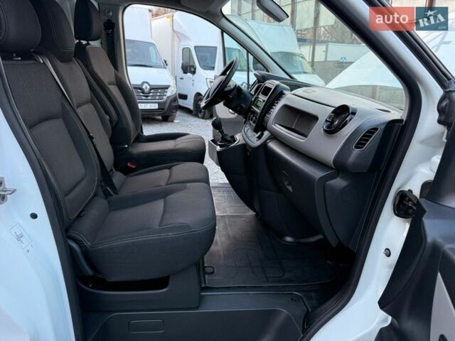 Белый Рено Трафик, объемом двигателя 1.6 л и пробегом 268 тыс. км за 16900 $, фото 34 на Automoto.ua