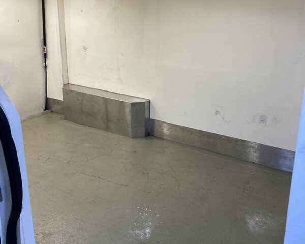 Белый Рено Трафик, объемом двигателя 1.6 л и пробегом 245 тыс. км за 14000 $, фото 7 на Automoto.ua