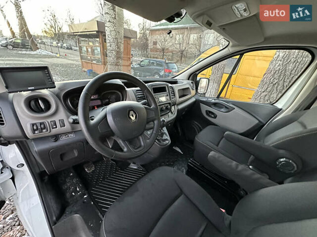 Белый Рено Трафик, объемом двигателя 1.6 л и пробегом 116 тыс. км за 14000 $, фото 11 на Automoto.ua