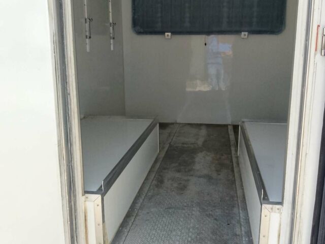 Белый Рено Трафик, объемом двигателя 1.6 л и пробегом 206 тыс. км за 14500 $, фото 8 на Automoto.ua