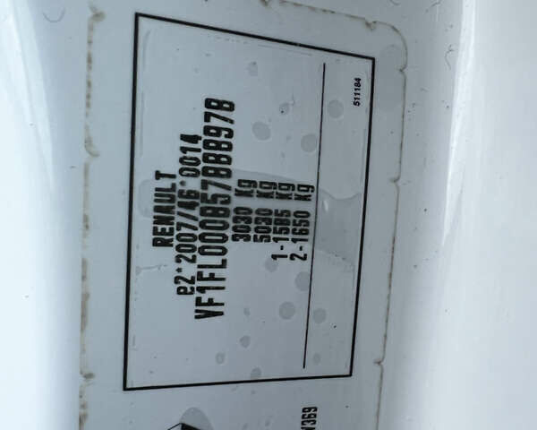 Белый Рено Трафик, объемом двигателя 1.6 л и пробегом 217 тыс. км за 16400 $, фото 2 на Automoto.ua