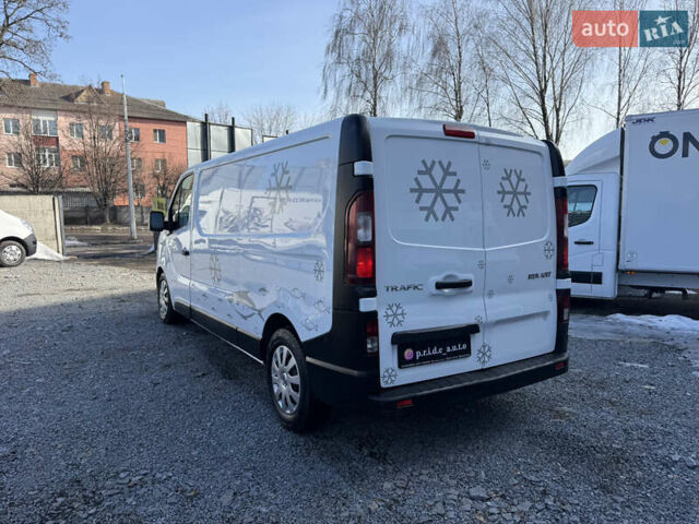 Білий Рено Трафік, об'ємом двигуна 1.6 л та пробігом 165 тис. км за 16900 $, фото 4 на Automoto.ua
