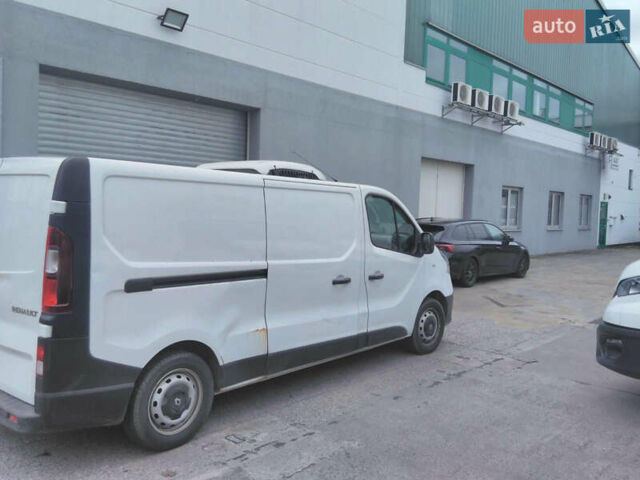 Білий Рено Трафік, об'ємом двигуна 1.6 л та пробігом 172 тис. км за 19900 $, фото 4 на Automoto.ua