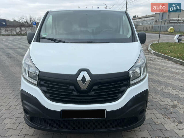 Белый Рено Трафик, объемом двигателя 1.6 л и пробегом 217 тыс. км за 16400 $, фото 18 на Automoto.ua