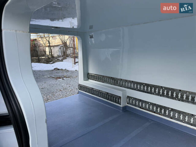 Білий Рено Трафік, об'ємом двигуна 1.6 л та пробігом 165 тис. км за 16900 $, фото 38 на Automoto.ua