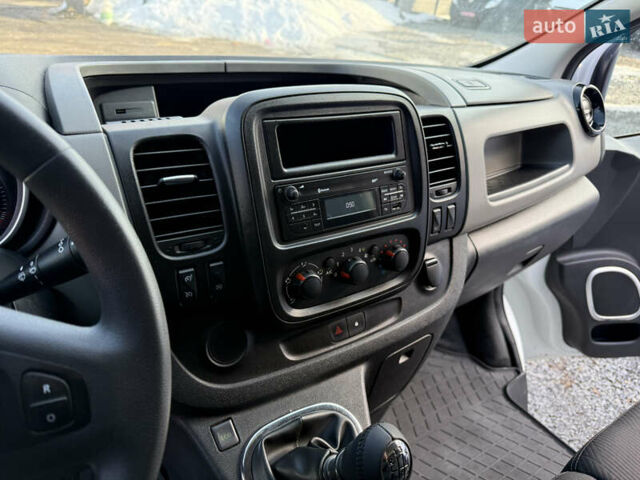 Білий Рено Трафік, об'ємом двигуна 1.6 л та пробігом 165 тис. км за 16900 $, фото 24 на Automoto.ua