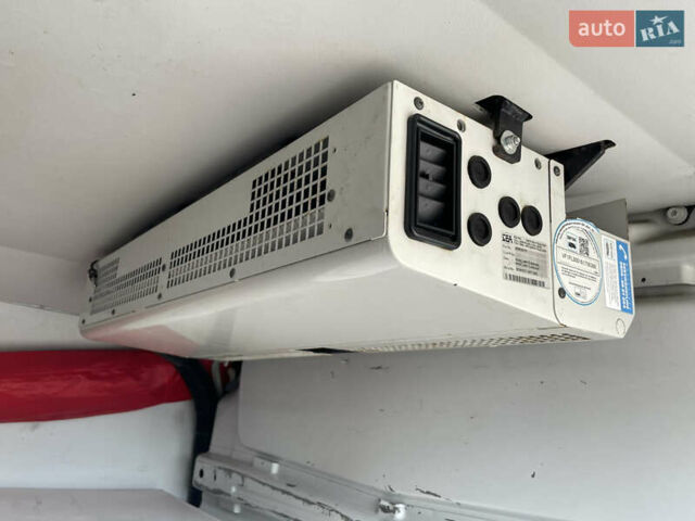 Білий Рено Трафік, об'ємом двигуна 1.6 л та пробігом 400 тис. км за 15500 $, фото 20 на Automoto.ua