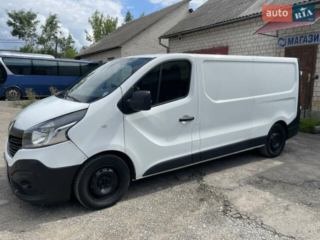 Білий Рено Трафік, об'ємом двигуна 1.6 л та пробігом 400 тис. км за 15500 $, фото 2 на Automoto.ua