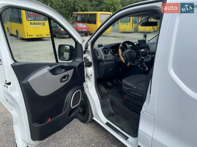 Білий Рено Трафік, об'ємом двигуна 1.6 л та пробігом 400 тис. км за 15500 $, фото 13 на Automoto.ua