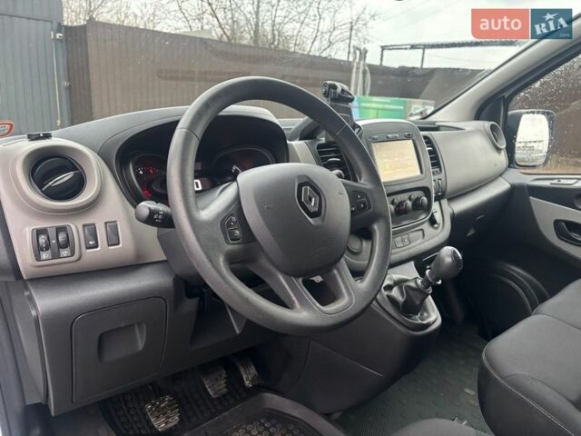 Белый Рено Трафик, объемом двигателя 1.6 л и пробегом 215 тыс. км за 18200 $, фото 6 на Automoto.ua