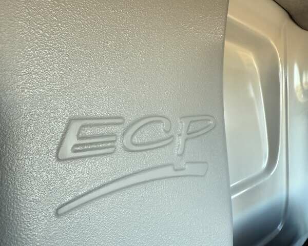 Белый Рено Трафик, объемом двигателя 1.6 л и пробегом 219 тыс. км за 19700 $, фото 34 на Automoto.ua