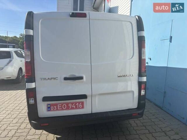 Белый Рено Трафик, объемом двигателя 1.6 л и пробегом 215 тыс. км за 19800 $, фото 4 на Automoto.ua