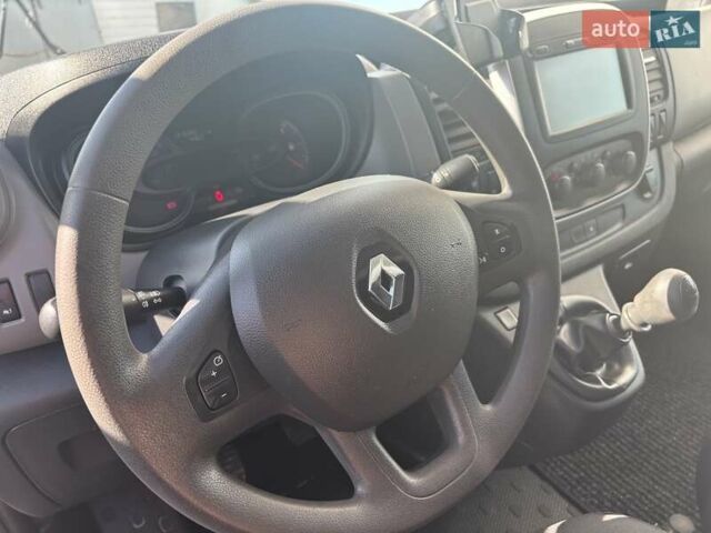 Белый Рено Трафик, объемом двигателя 1.6 л и пробегом 215 тыс. км за 19800 $, фото 15 на Automoto.ua