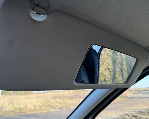 Белый Рено Трафик, объемом двигателя 1.6 л и пробегом 219 тыс. км за 19700 $, фото 54 на Automoto.ua