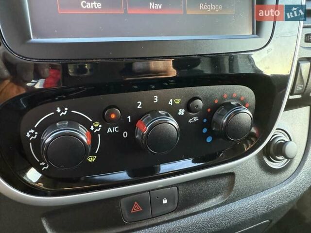 Белый Рено Трафик, объемом двигателя 1.6 л и пробегом 219 тыс. км за 19700 $, фото 50 на Automoto.ua