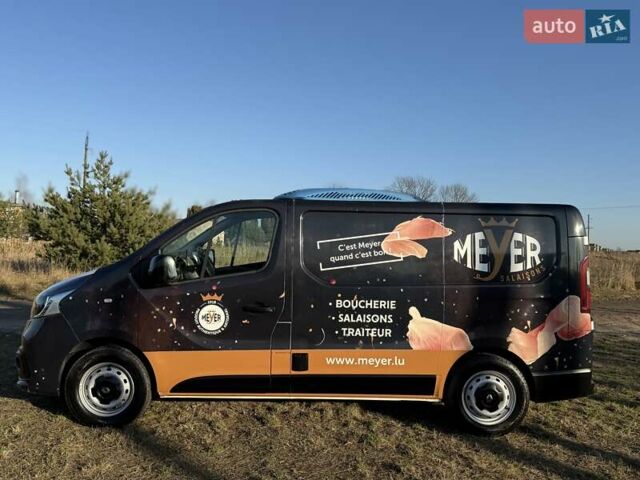 Белый Рено Трафик, объемом двигателя 1.6 л и пробегом 219 тыс. км за 19700 $, фото 3 на Automoto.ua