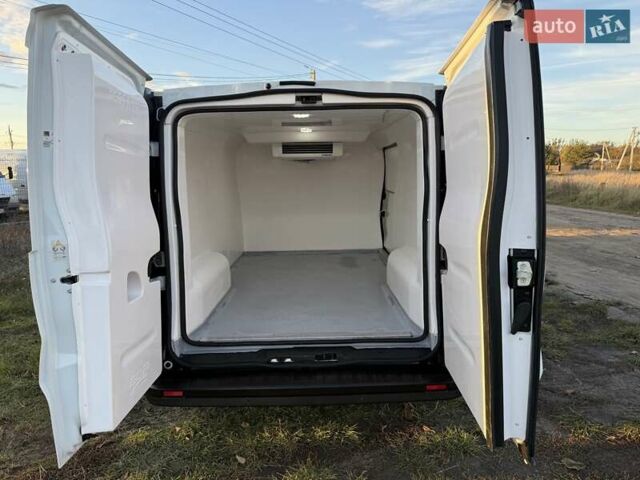 Білий Рено Трафік, об'ємом двигуна 1.6 л та пробігом 150 тис. км за 19999 $, фото 19 на Automoto.ua