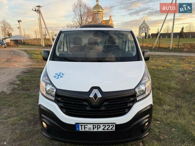 Білий Рено Трафік, об'ємом двигуна 1.6 л та пробігом 150 тис. км за 19999 $, фото 8 на Automoto.ua