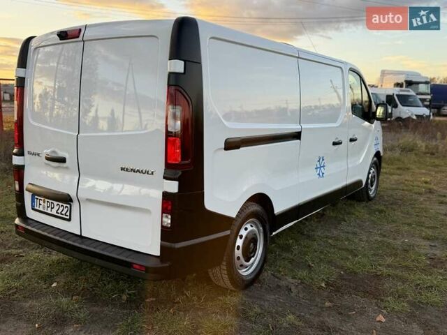 Білий Рено Трафік, об'ємом двигуна 1.6 л та пробігом 150 тис. км за 19999 $, фото 11 на Automoto.ua