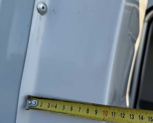 Белый Рено Трафик, объемом двигателя 1.6 л и пробегом 219 тыс. км за 19700 $, фото 30 на Automoto.ua