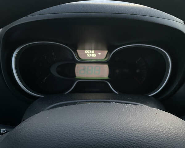 Білий Рено Трафік, об'ємом двигуна 2 л та пробігом 105 тис. км за 22500 $, фото 21 на Automoto.ua